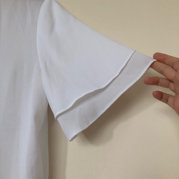 [M] BANANA REPUBLIC Pretty White Flutter Sleeve Blouse - Picture 5 of 7